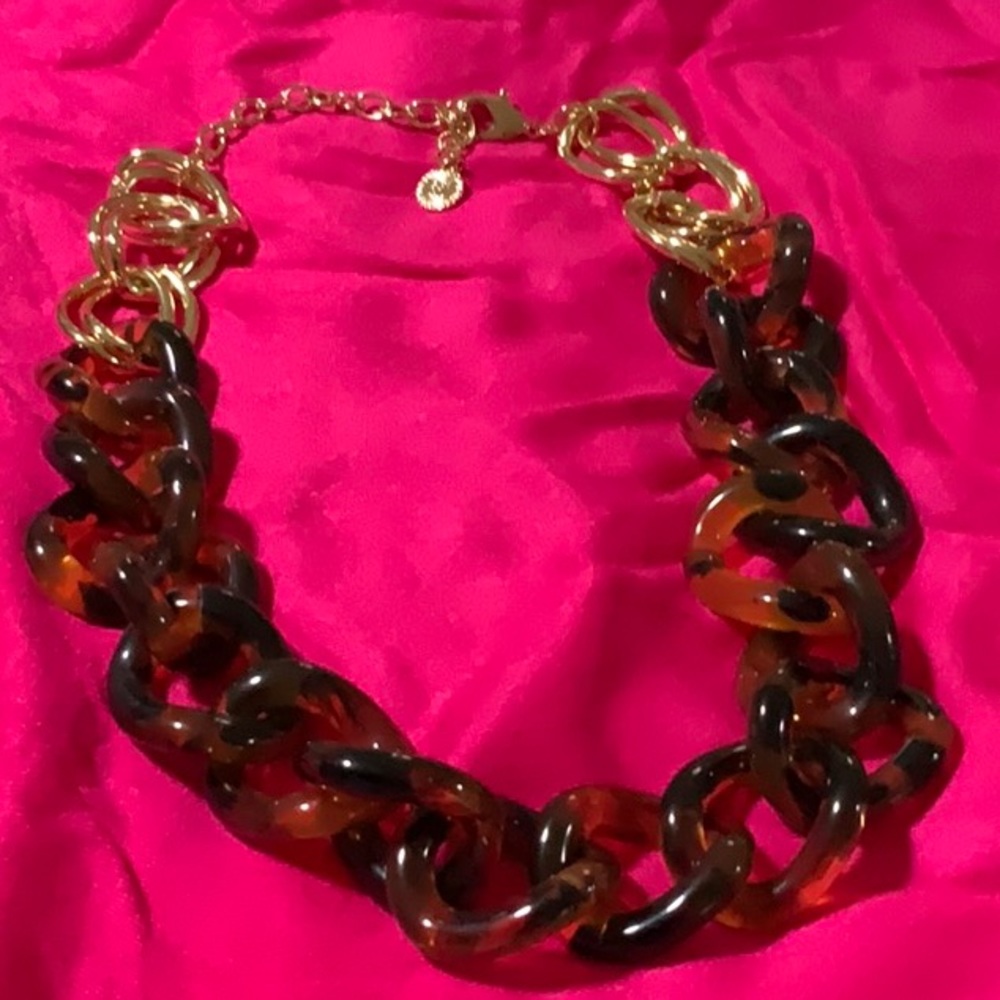 New RJ GRAZIANO tigers necklace